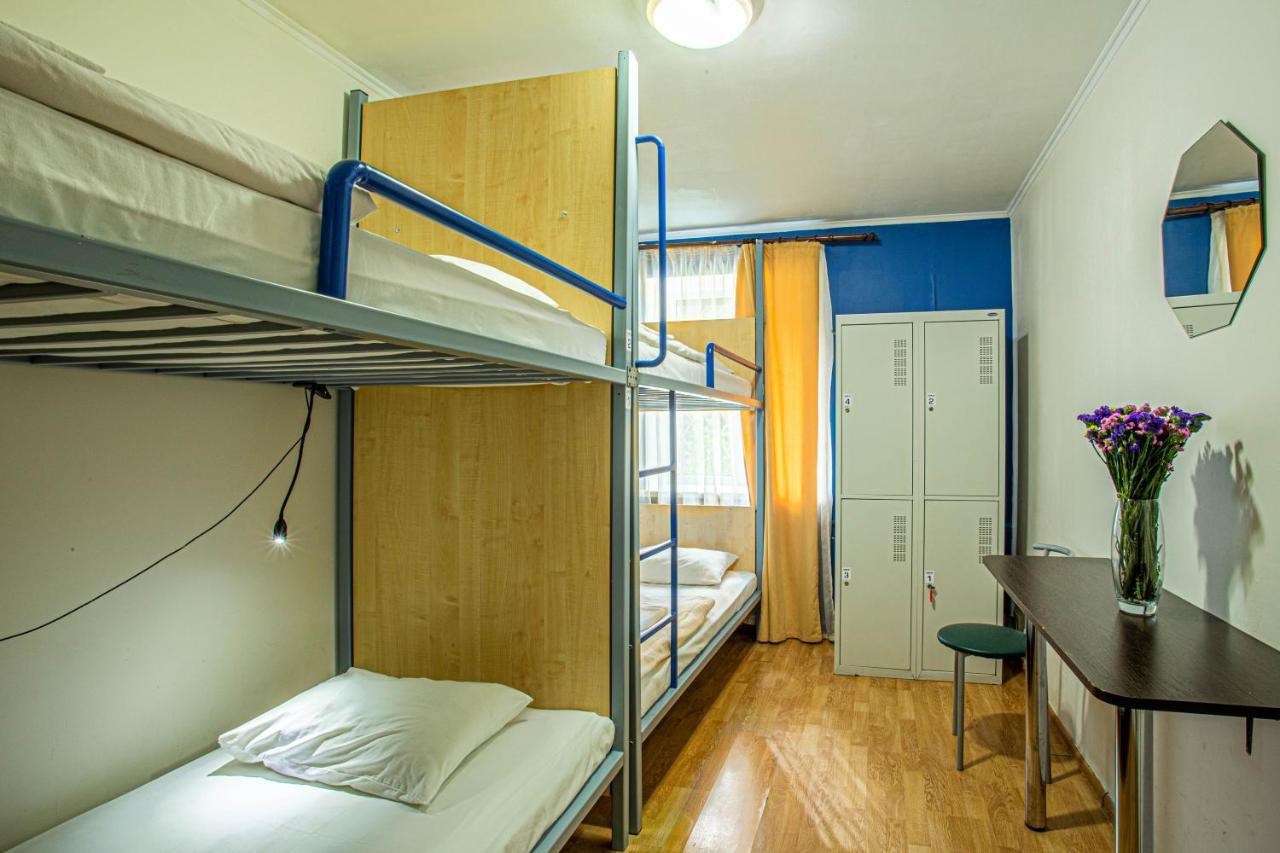 Gar'Is Hostel キエフ エクステリア 写真